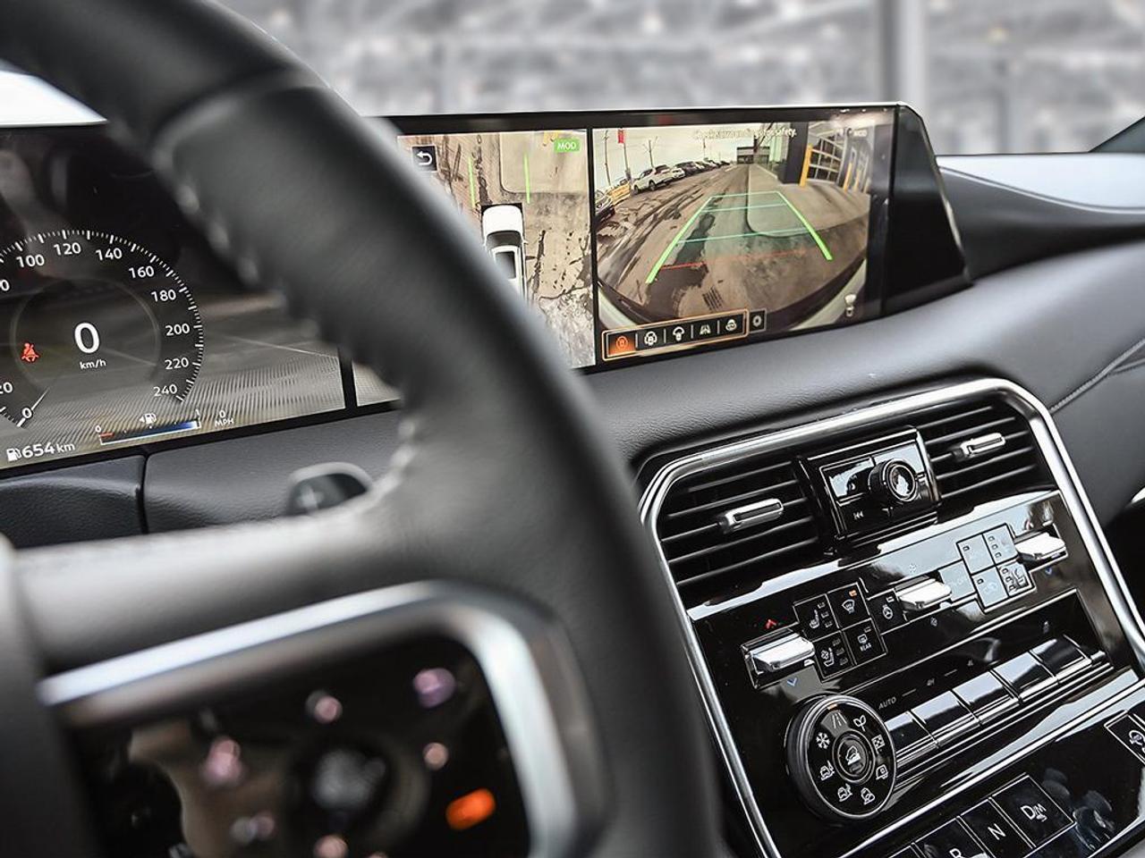 2025 Nissan Armada PLATINUM MANAGER DEMO ALMOND INTERIOR LOW KMS Photo