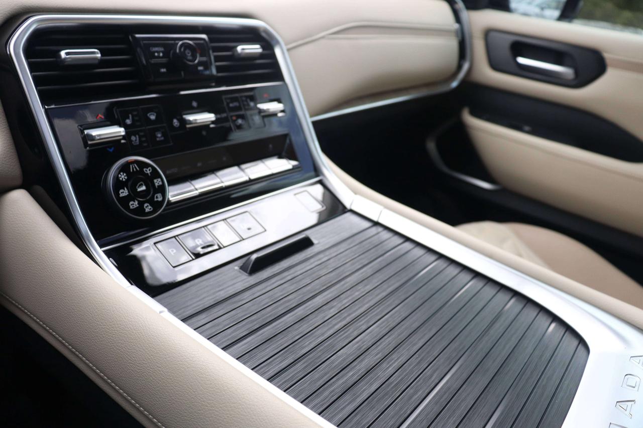 2025 Nissan Armada PLATINUM ALMOND INTERIOR MANAGER SPECIAL SAVE OVER Photo