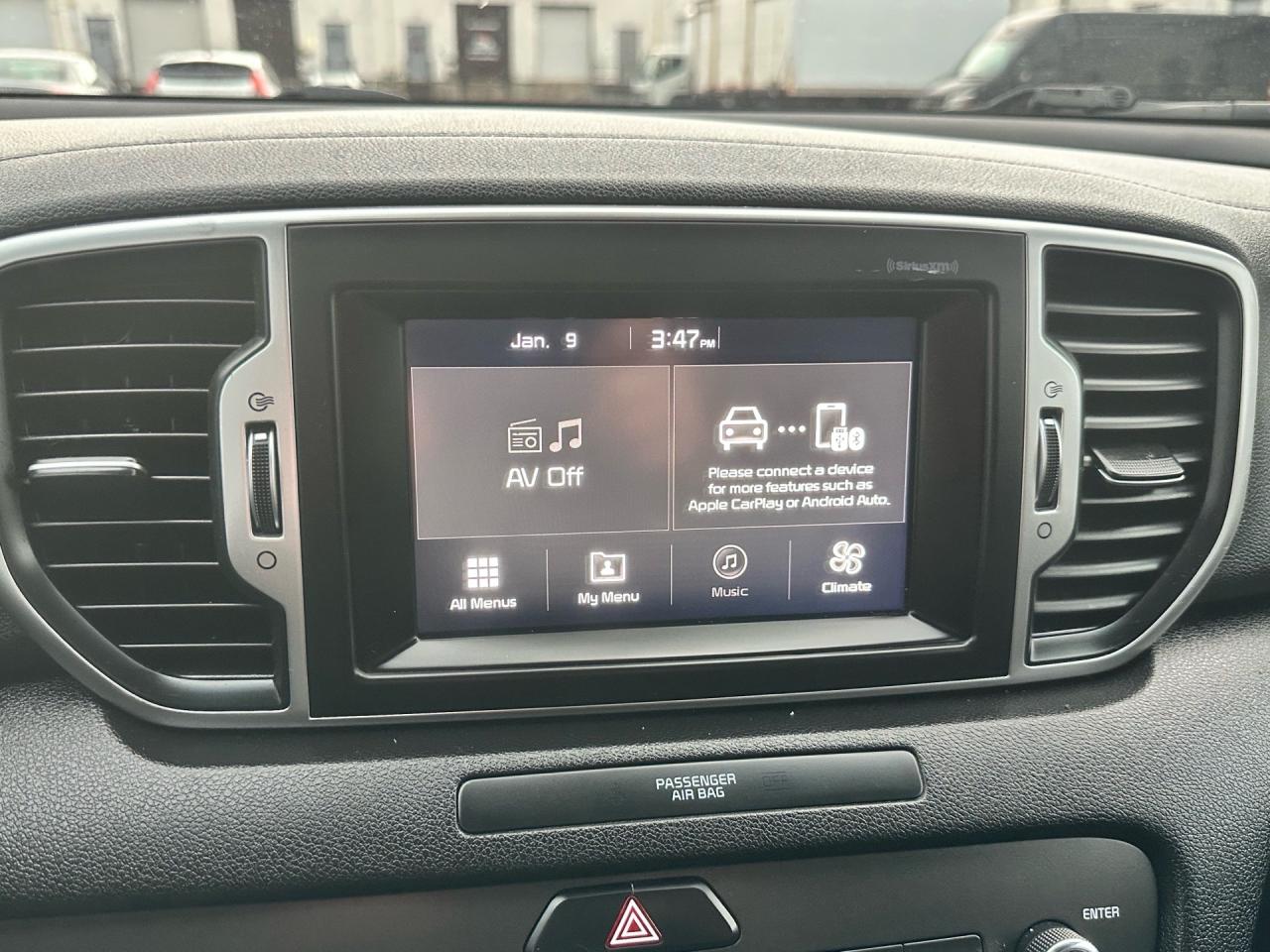 2017 Kia Sportage EX Tech ~ AWD ~ LEATHER ~ CARPLAY Photo