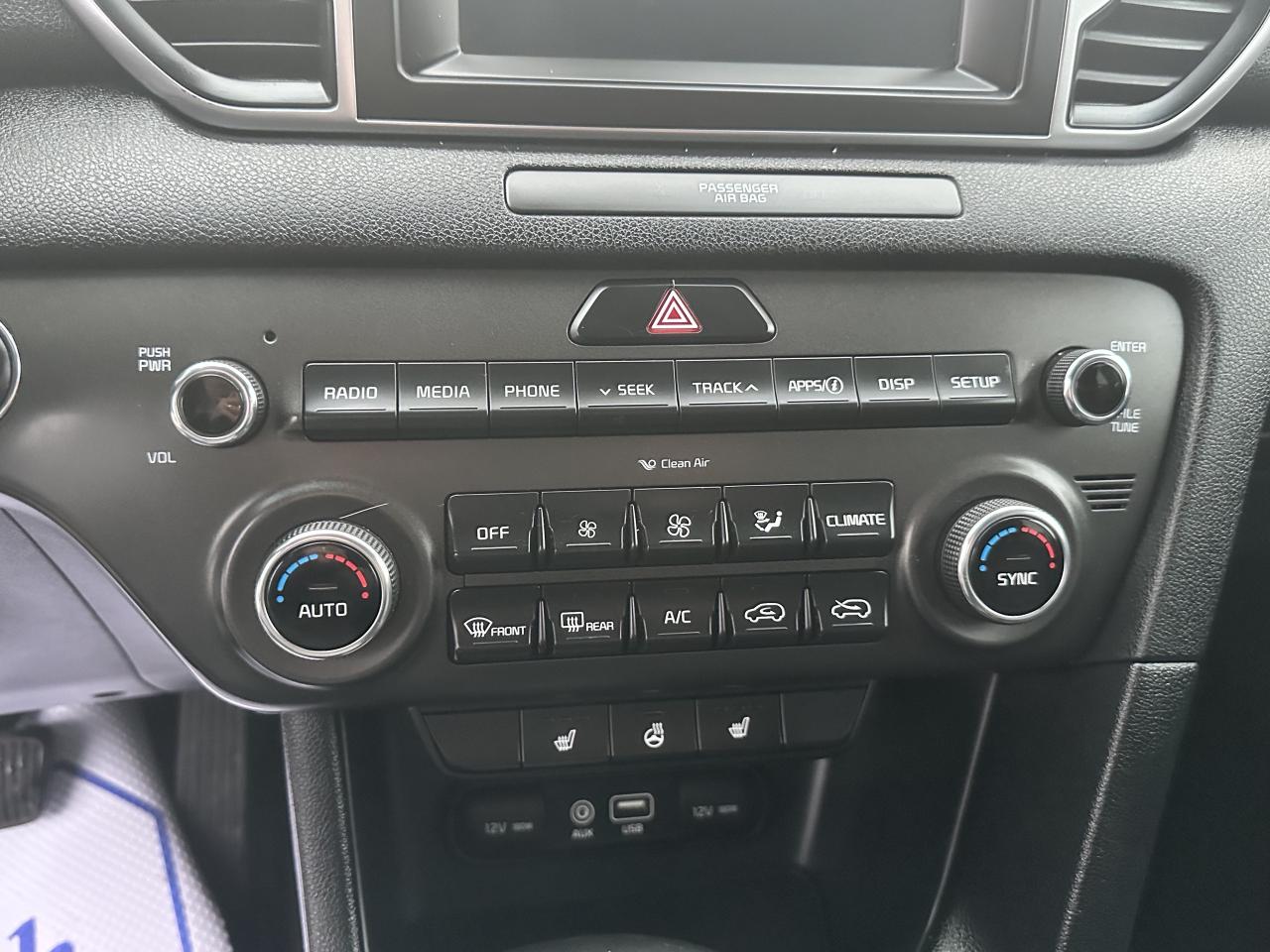 2017 Kia Sportage EX Tech ~ AWD ~ LEATHER ~ CARPLAY Photo