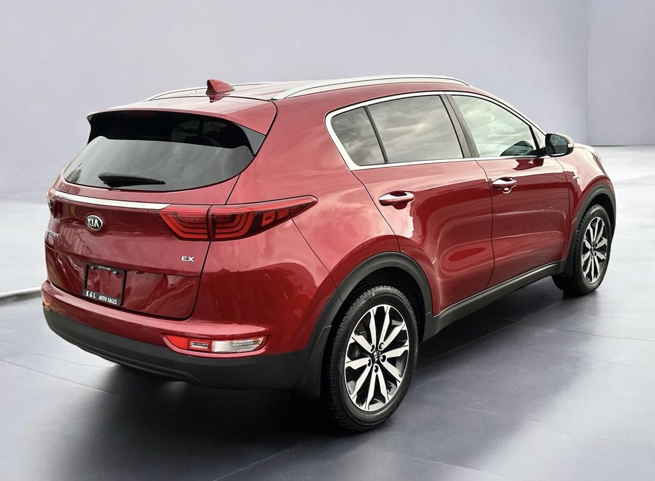 2017 Kia Sportage EX Tech ~ AWD ~ LEATHER ~ CARPLAY Photo