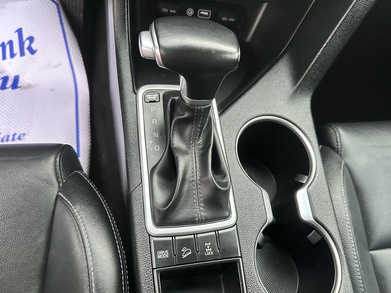2017 Kia Sportage EX Tech ~ AWD ~ LEATHER ~ CARPLAY Photo