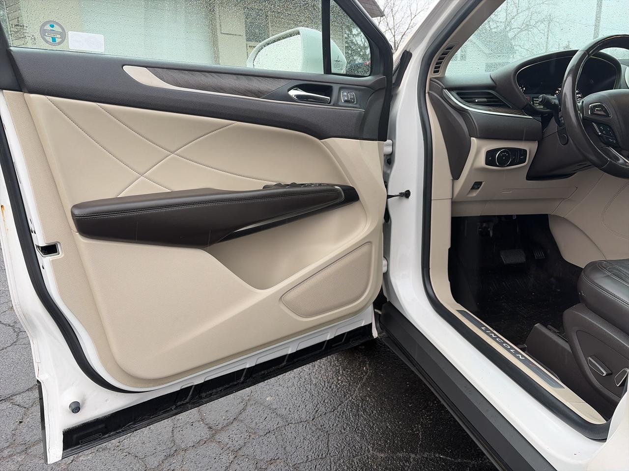 2018 Lincoln MKC RESERVE EDITION-FULLY LOADED-GREAT KM Photo