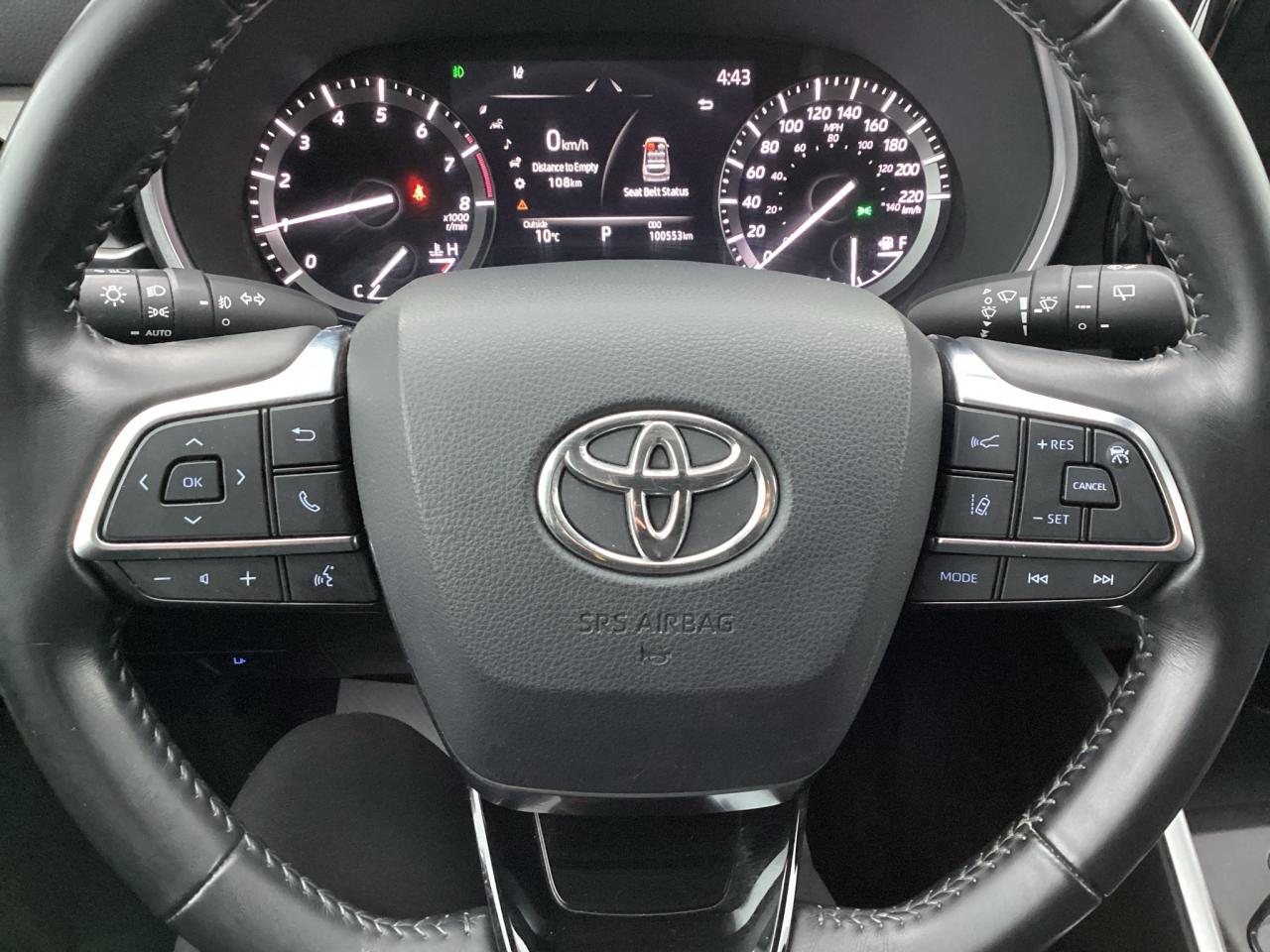 2021 Toyota Highlander XLE AWD Photo