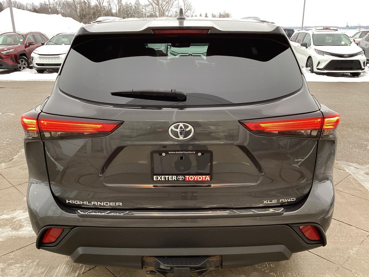 2021 Toyota Highlander XLE AWD Photo