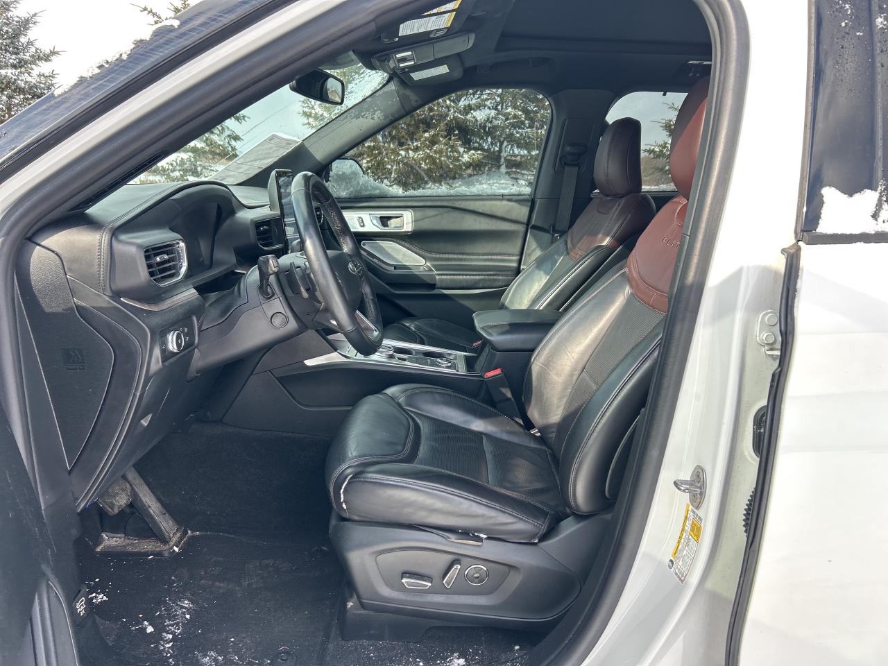 2020 Ford Explorer Platinum AWD   Nav  Pano Roof  Heated/Cooled Seats Photo