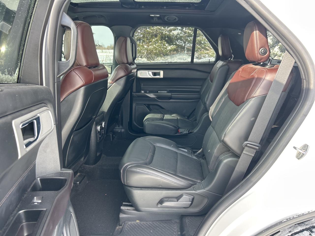 2020 Ford Explorer Platinum AWD   Nav  Pano Roof  Heated/Cooled Seats Photo