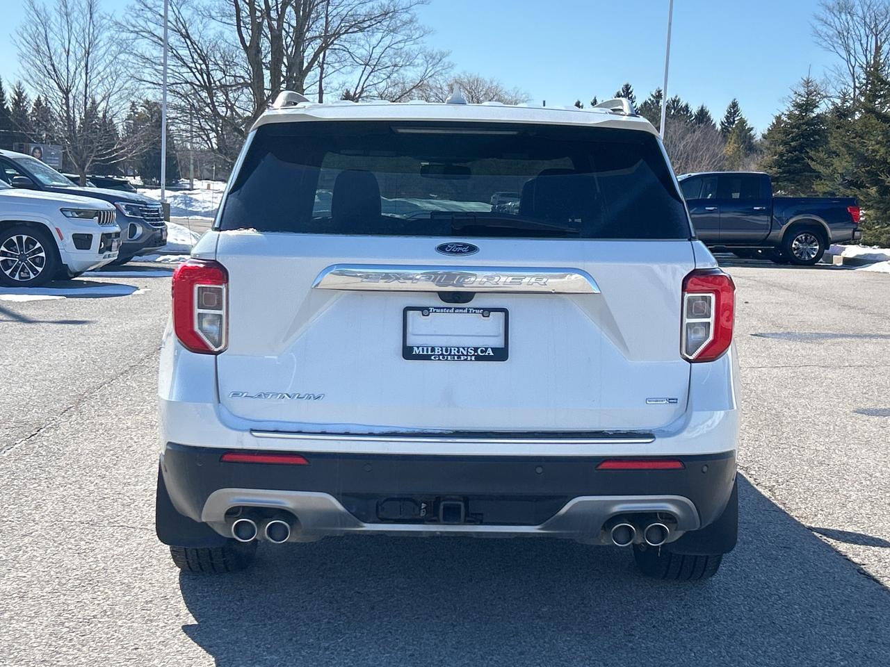 2020 Ford Explorer Platinum AWD   Nav  Pano Roof  Heated/Cooled Seats Photo4