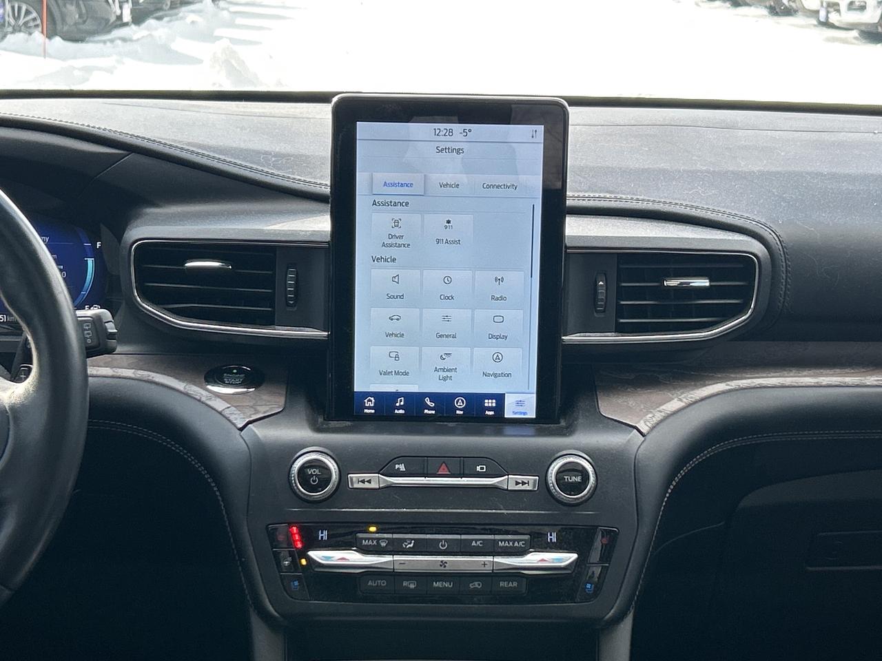 2020 Ford Explorer Platinum AWD   Nav  Pano Roof  Heated/Cooled Seats Photo