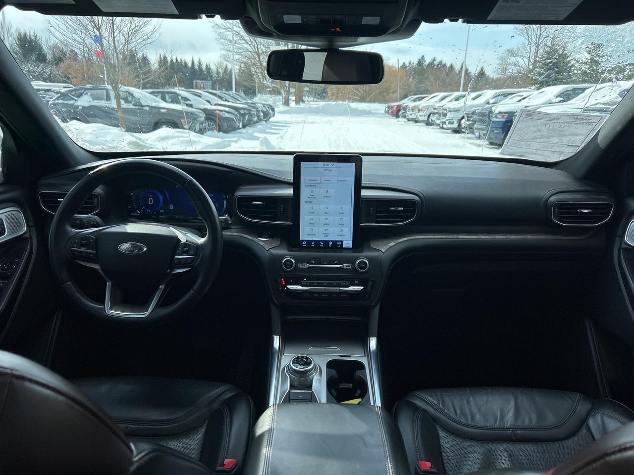 2020 Ford Explorer Platinum AWD   Nav  Pano Roof  Heated/Cooled Seats Photo