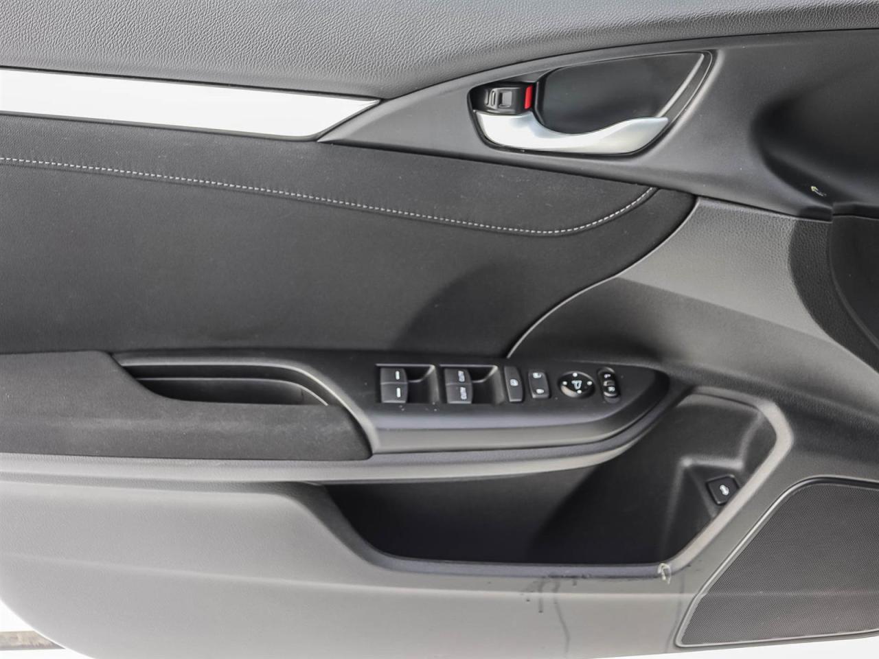 2017 Honda Civic Sedan EX-T Photo