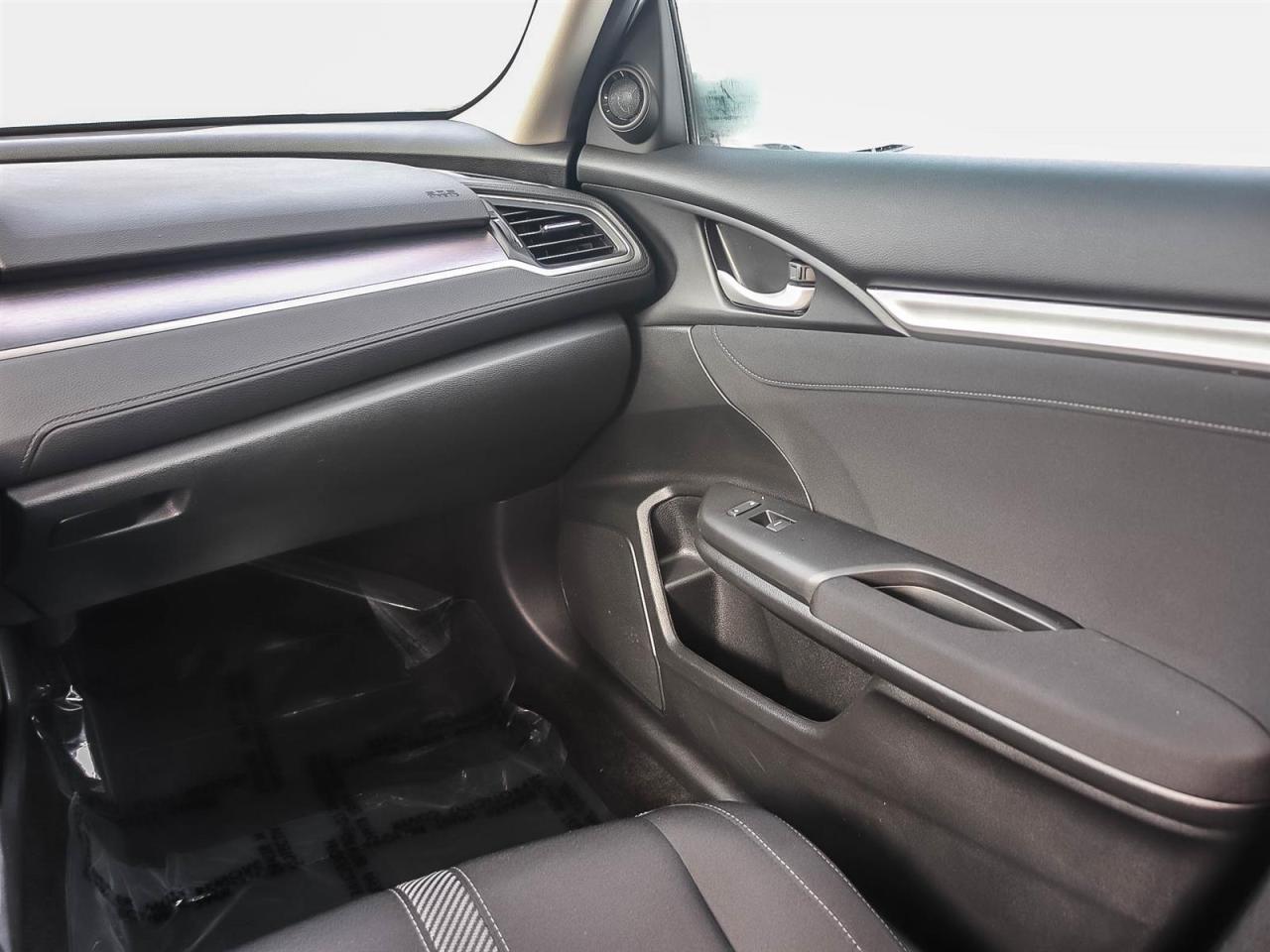 2017 Honda Civic Sedan EX-T Photo