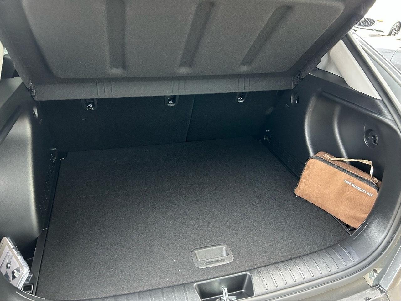 2025 Hyundai KONA 1.6T Preferred Sport AWD   Starting from 4.69% OAC Photo