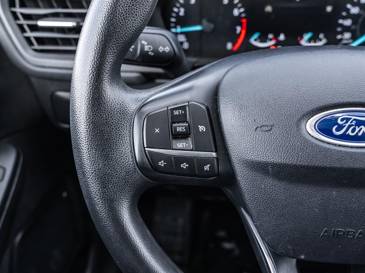 2021 Ford Escape SE AWD Photo