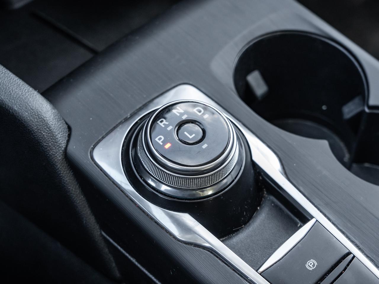 2021 Ford Escape SE AWD Photo