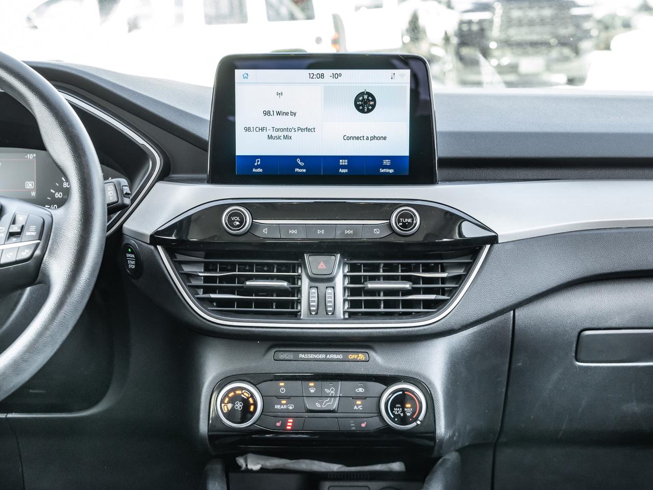 2021 Ford Escape SE AWD Photo