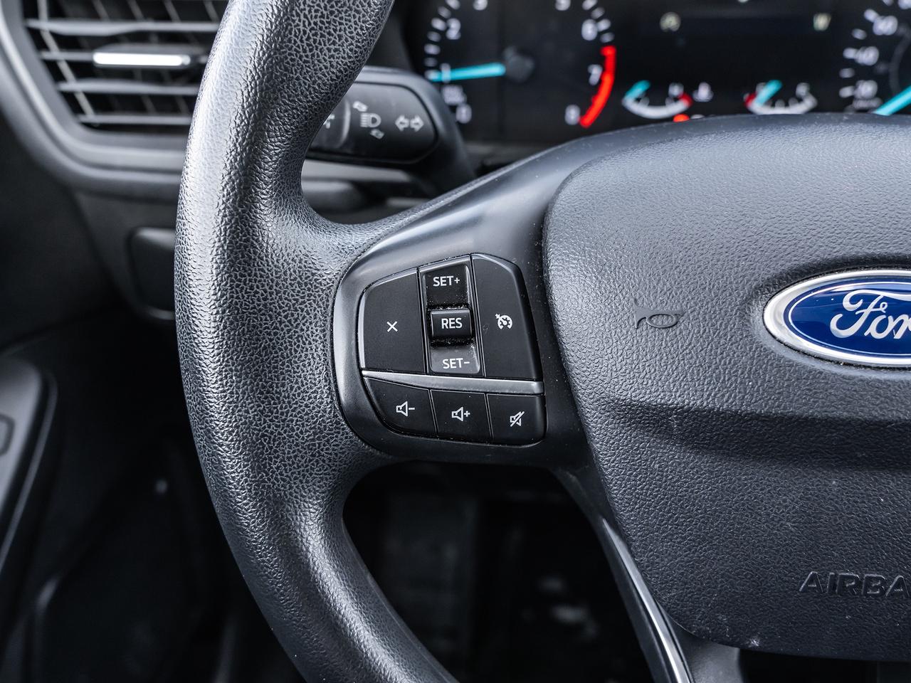 2021 Ford Escape SE AWD Photo