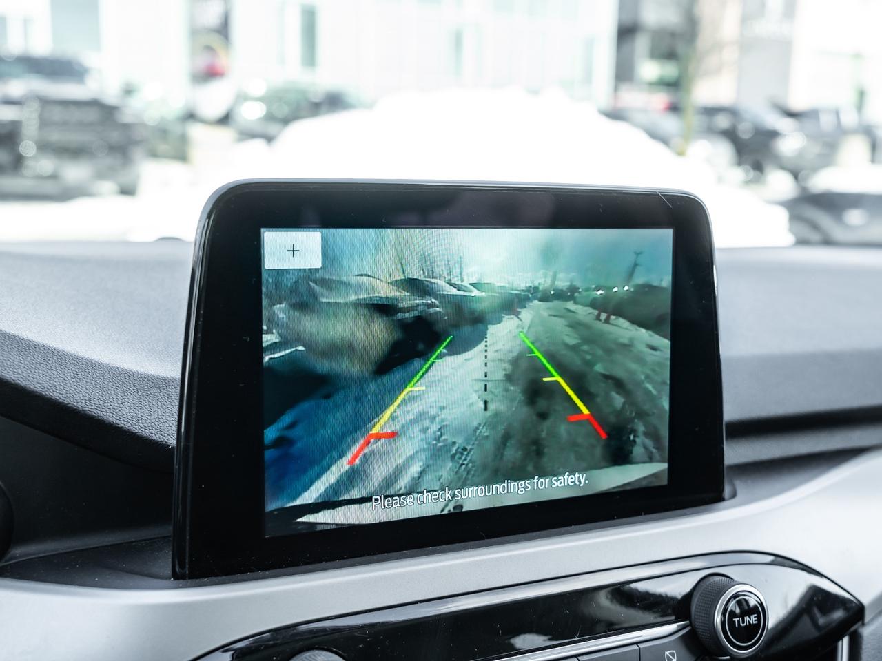 2021 Ford Escape SE AWD Photo