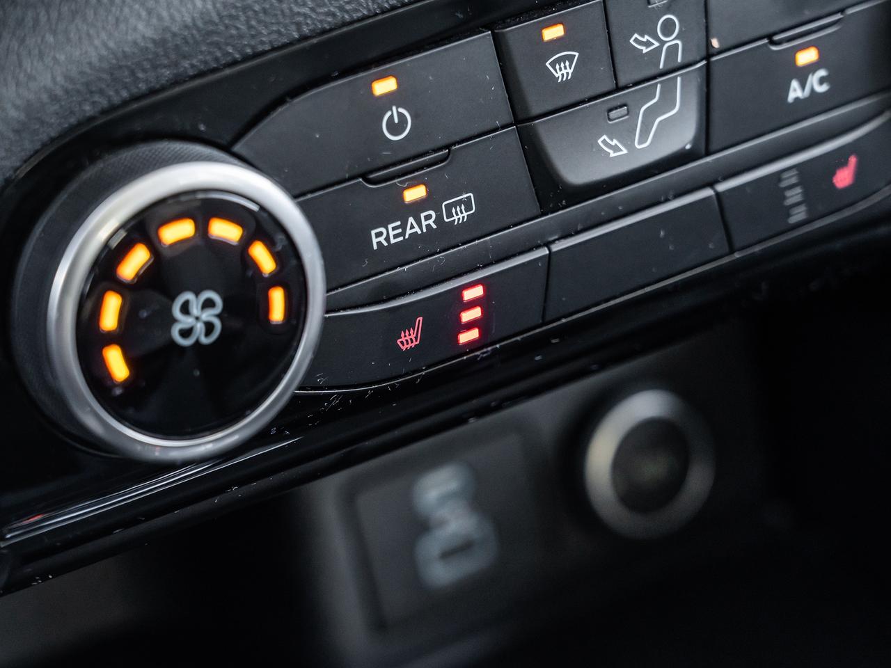 2021 Ford Escape SE AWD Photo