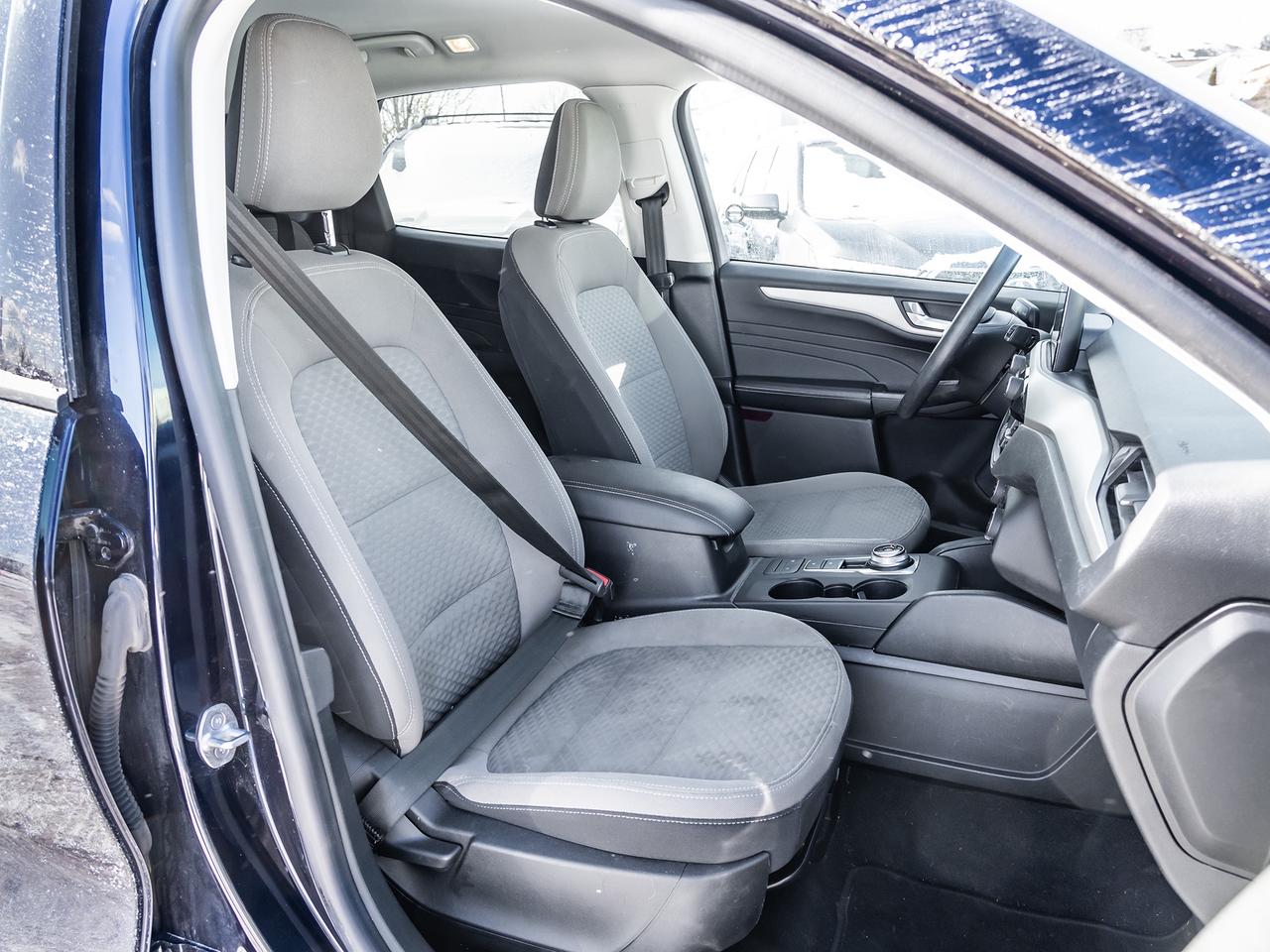 2021 Ford Escape SE AWD Photo