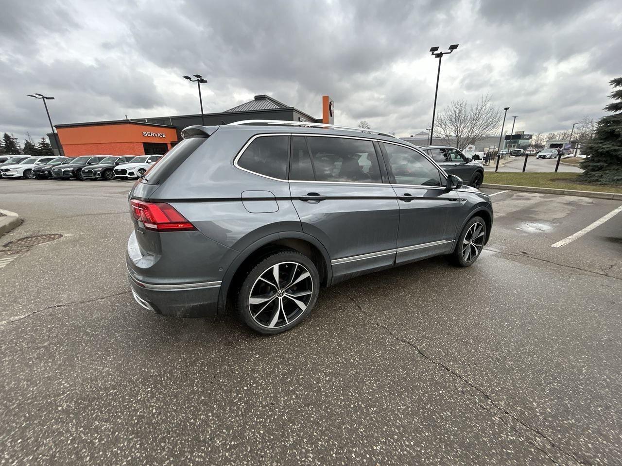 2022 Volkswagen Tiguan Highline 2.0T 8sp at w/Tip 4M NEW BRAKES  Alloy Wh Photo