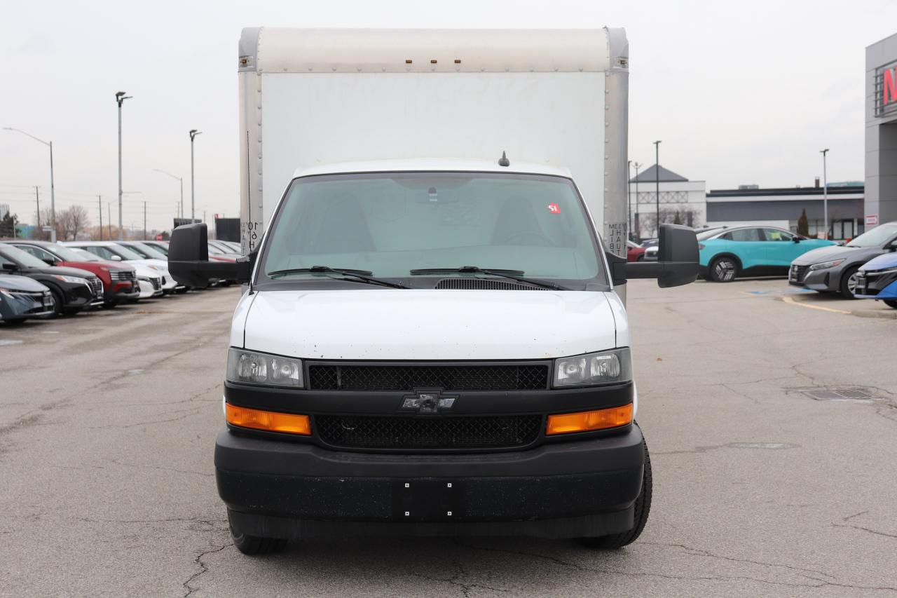 2019 Chevrolet Express Commercial Cutaway 4500 Van 177 Photo2