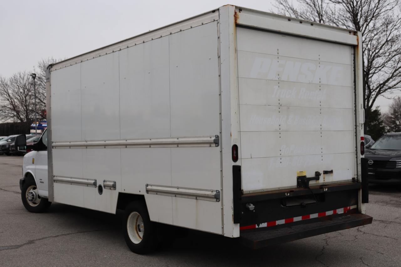 2019 Chevrolet Express Commercial Cutaway 4500 Van 177 Photo