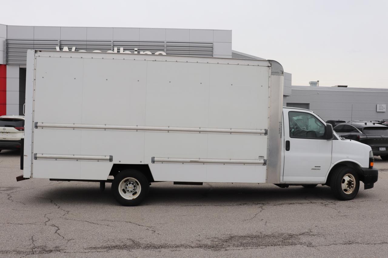 2019 Chevrolet Express Commercial Cutaway 4500 Van 177 Photo