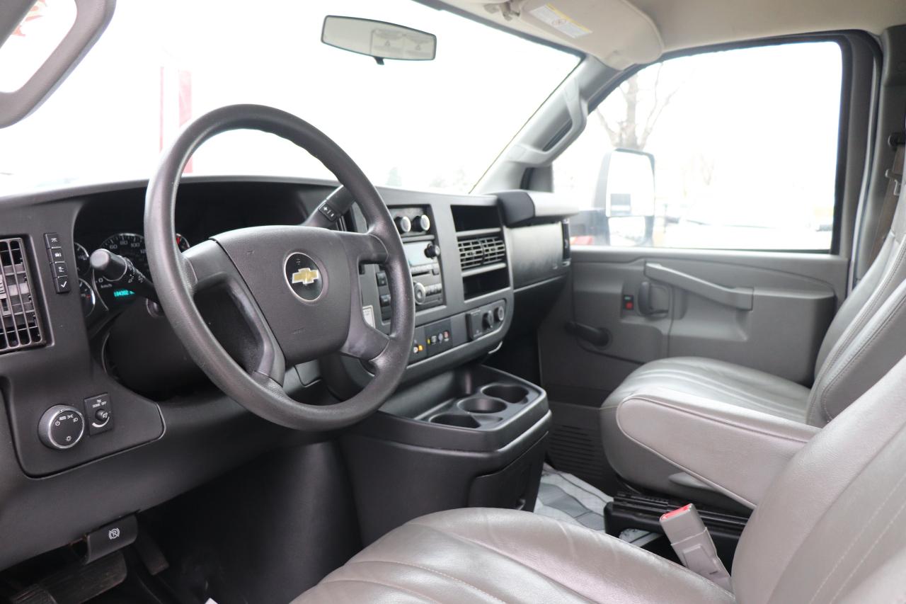 2019 Chevrolet Express Commercial Cutaway 4500 Van 177 Photo