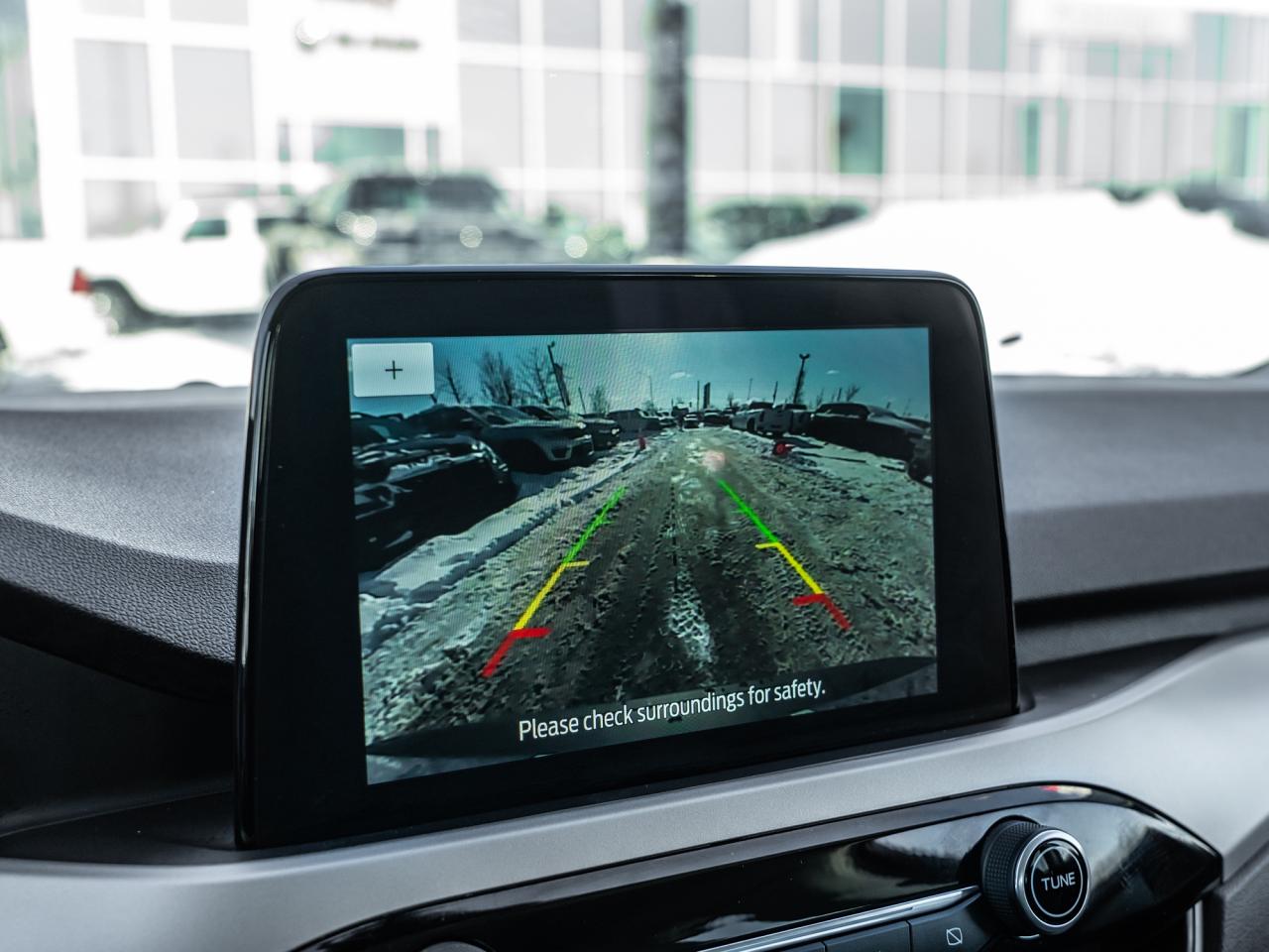 2022 Ford Escape SE AWD Photo