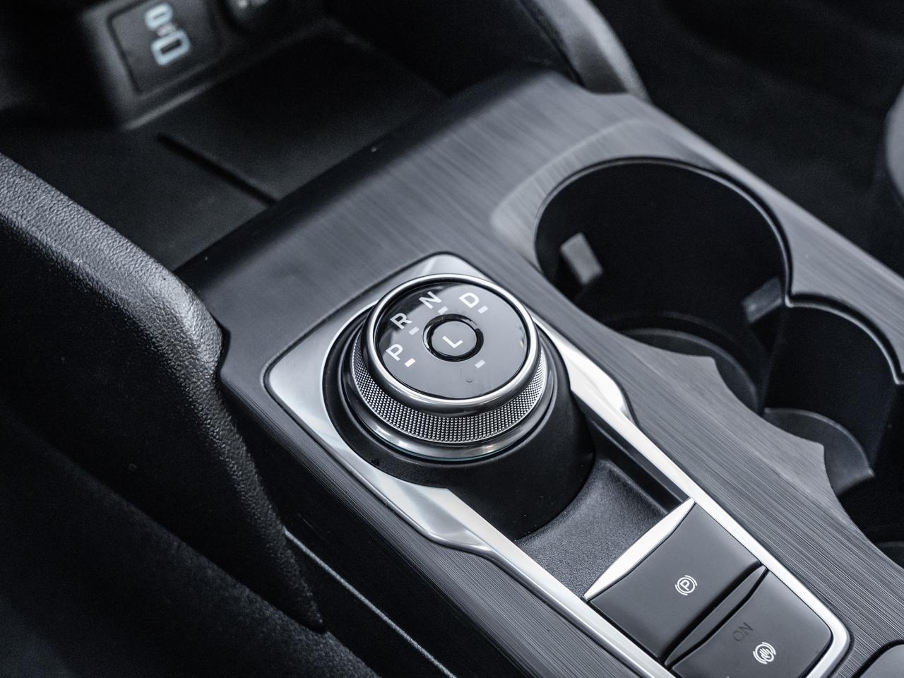 2022 Ford Escape SE AWD Photo