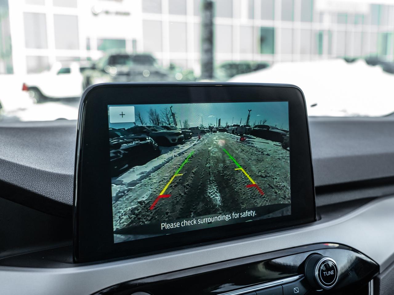 2022 Ford Escape SE AWD Photo