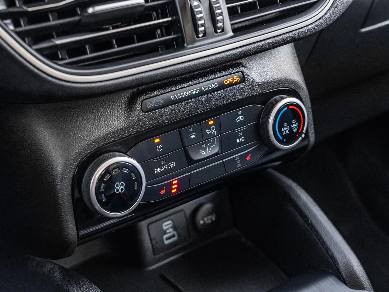 2022 Ford Escape SE AWD Photo