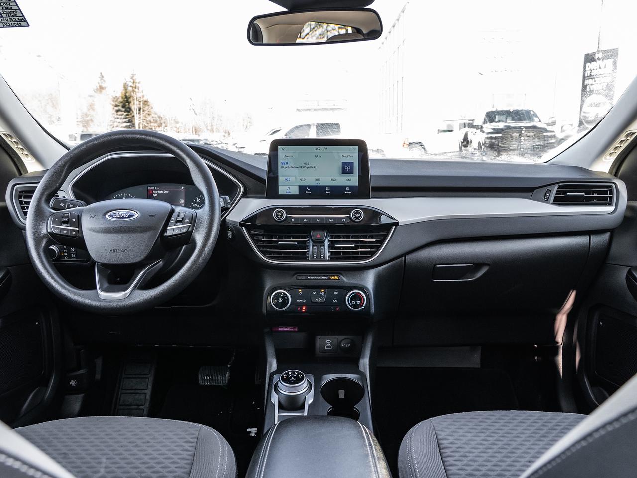 2022 Ford Escape SE AWD Photo