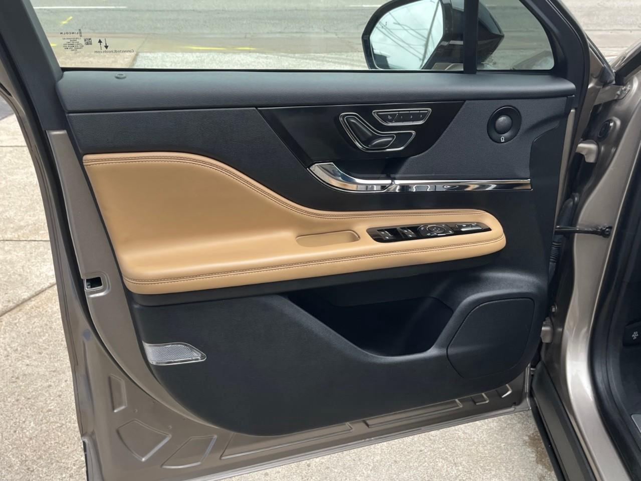 2021 Lincoln Corsair RESERVE LOCAL TRADE LOW KM Photo