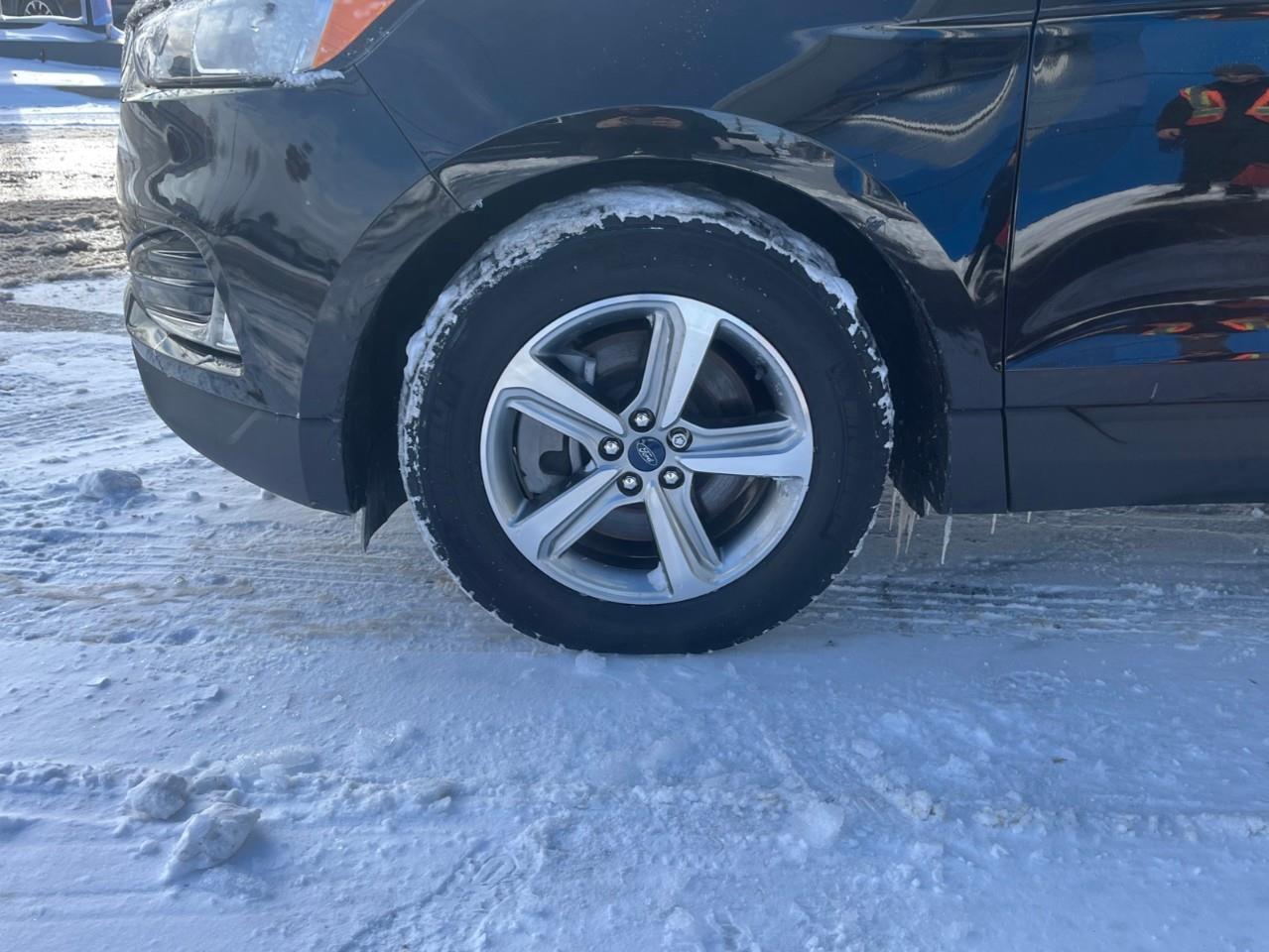 2022 Ford Edge SEL LOCAL TRADE AWD Photo