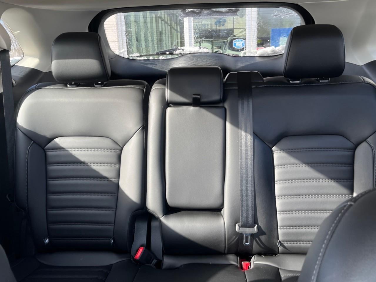 2022 Ford Edge SEL LOCAL TRADE AWD Photo