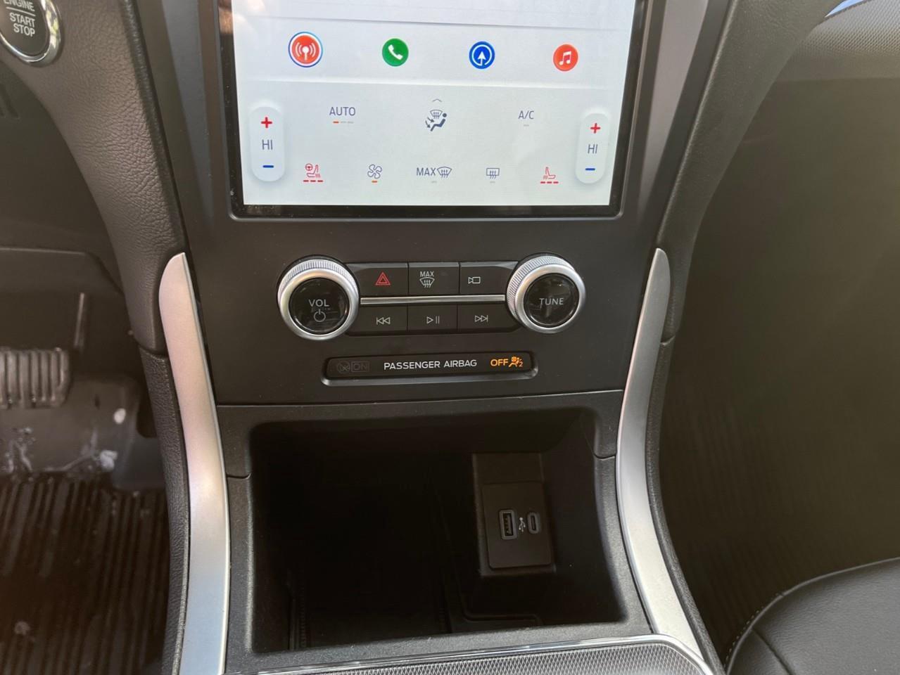 2022 Ford Edge SEL LOCAL TRADE AWD Photo