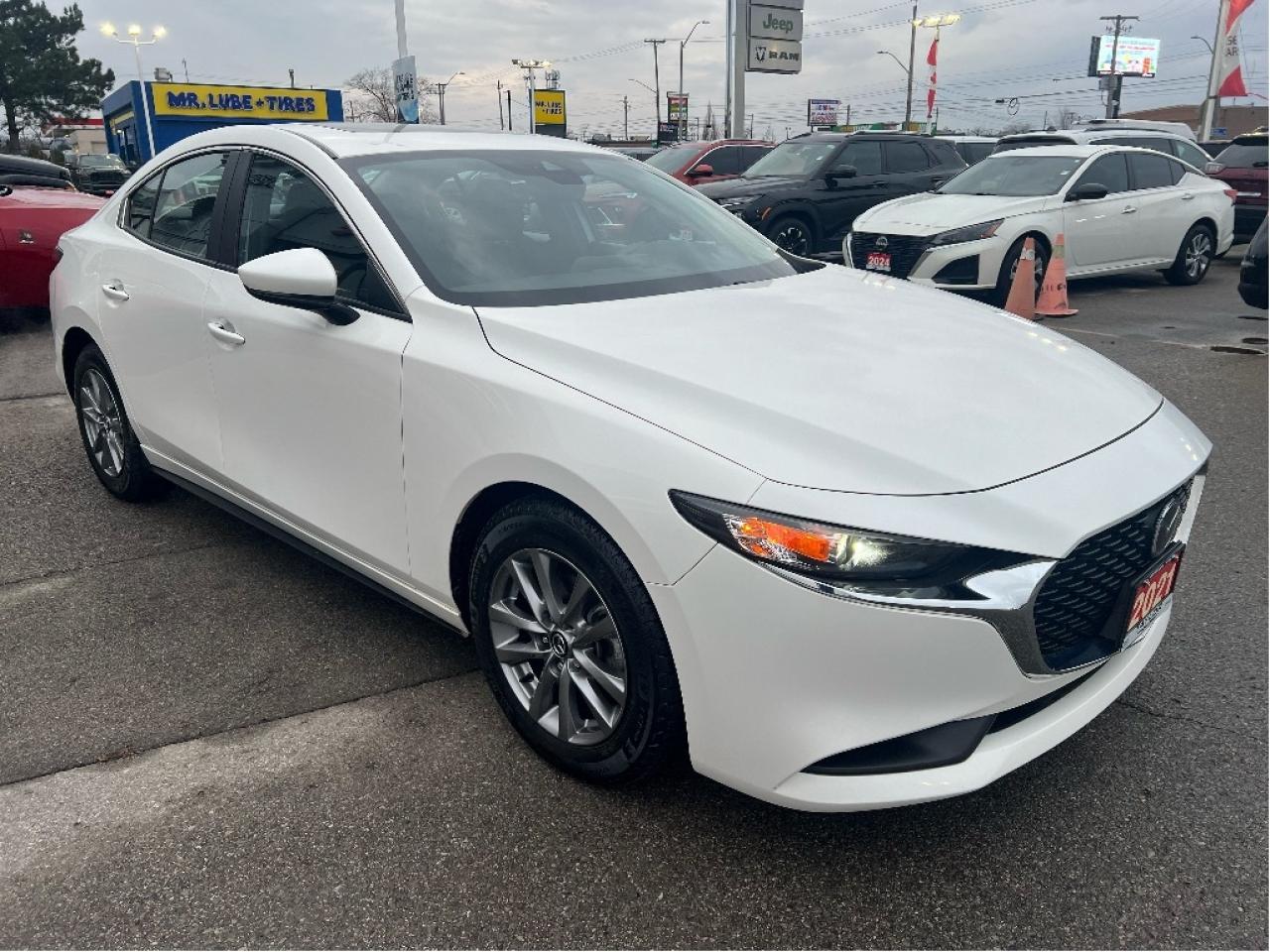2021 Mazda MAZDA3 GS Auto *SUNROOF *LEATHER *LOW KMS *CLEAN CARFAX Photo4
