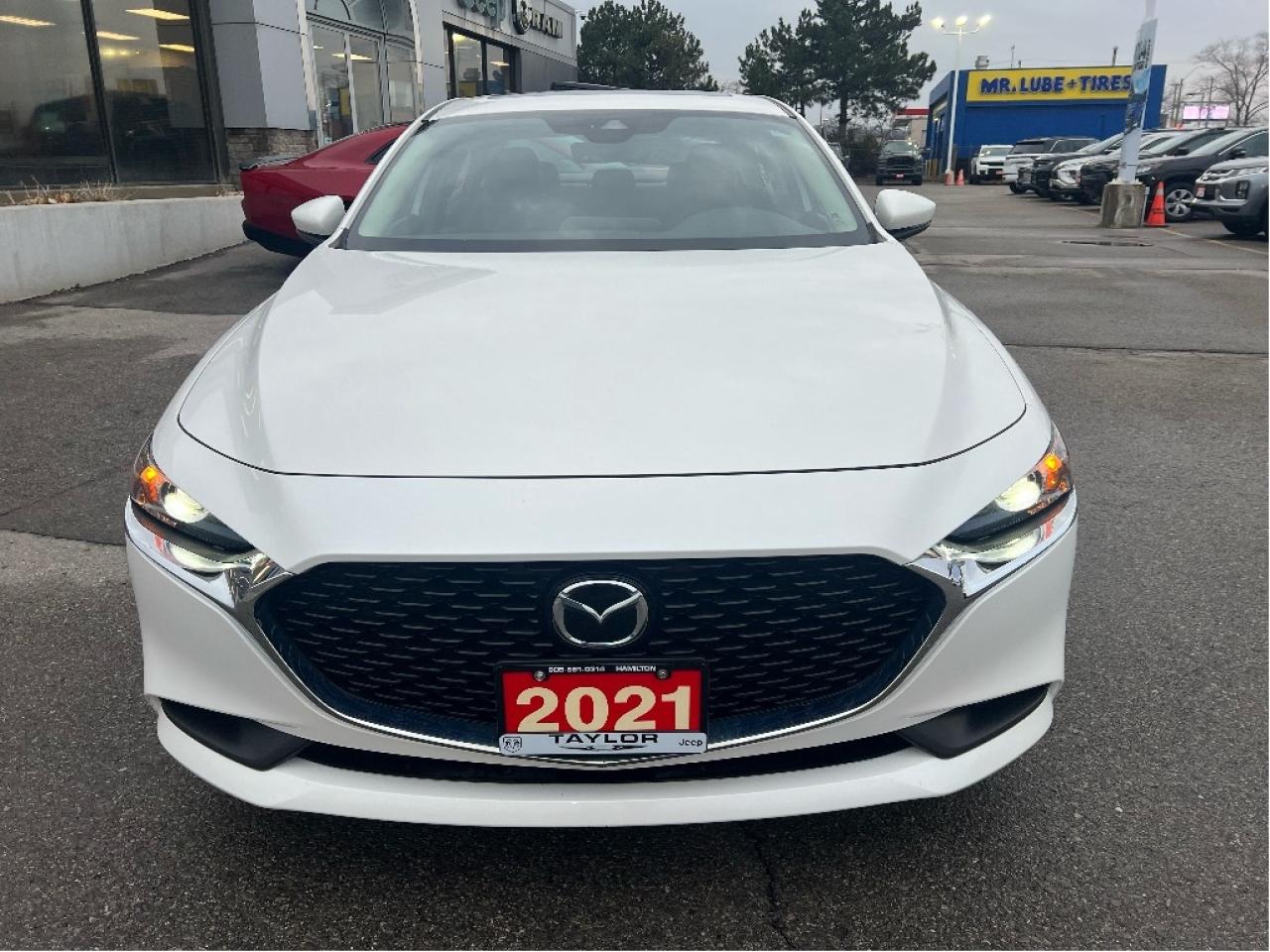 2021 Mazda MAZDA3 GS Auto *SUNROOF *LEATHER *LOW KMS *CLEAN CARFAX Photo3