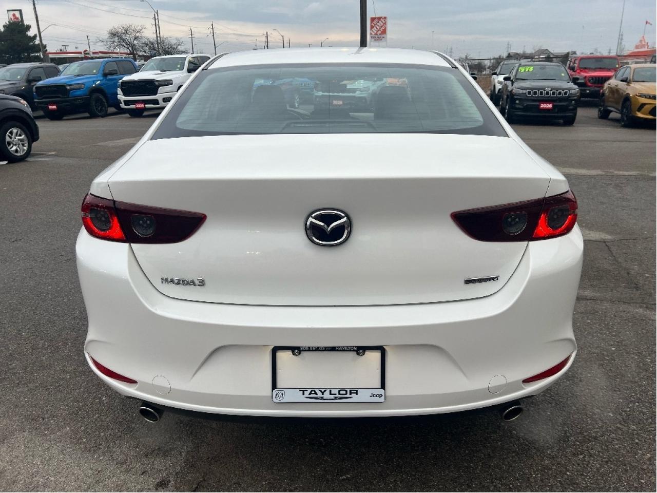 2021 Mazda MAZDA3 GS Auto *SUNROOF *LEATHER *LOW KMS *CLEAN CARFAX Photo