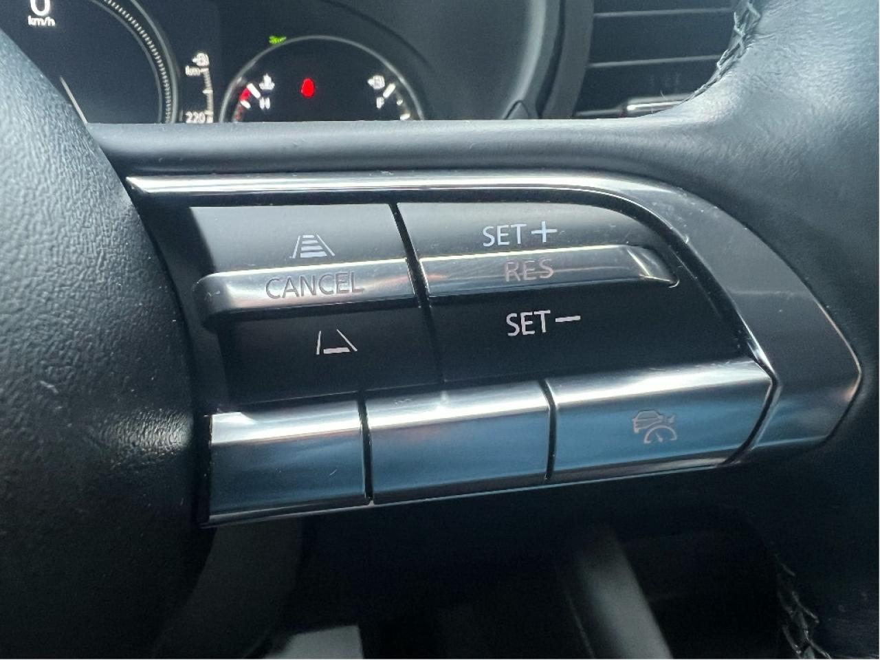 2021 Mazda MAZDA3 GS Auto *SUNROOF *LEATHER *LOW KMS *CLEAN CARFAX Photo