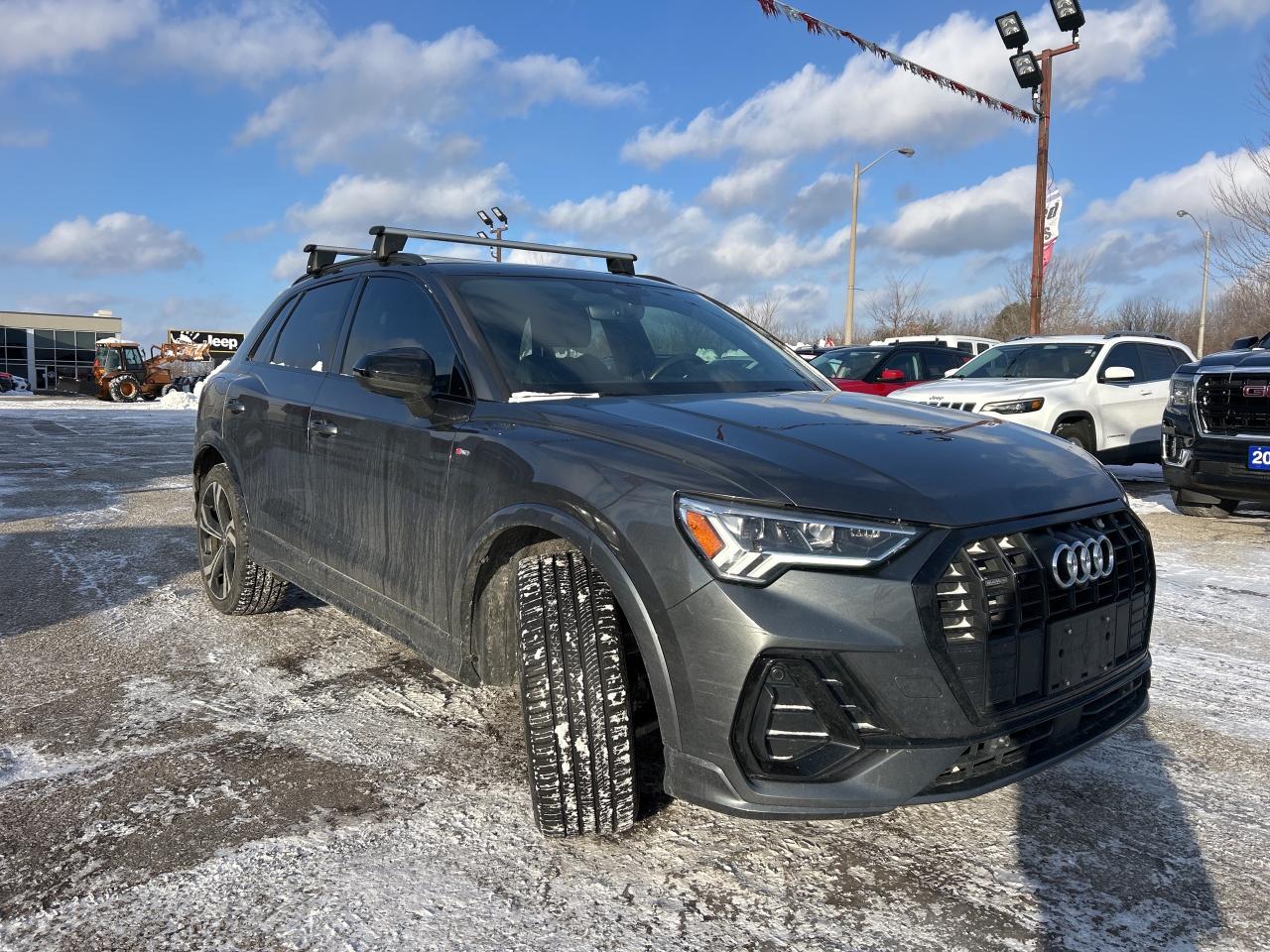 2021 Audi Q3 Technik 45 TFSI quattro Photo