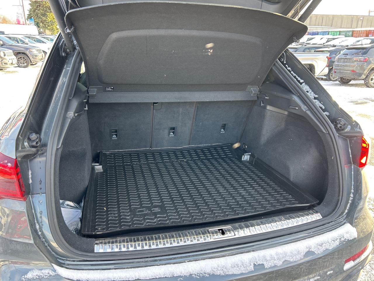 2021 Audi Q3 Technik 45 TFSI quattro Photo