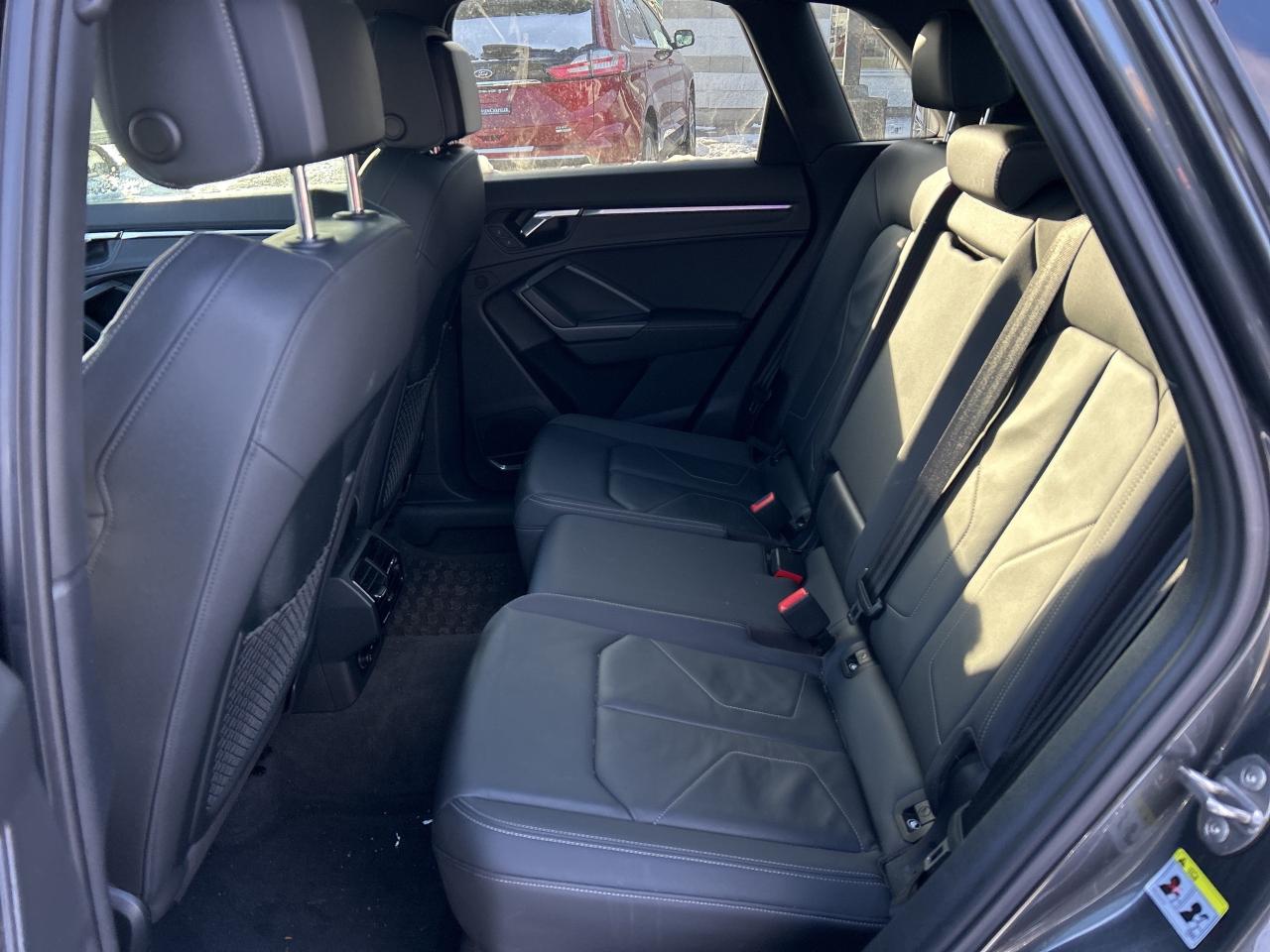 2021 Audi Q3 Technik 45 TFSI quattro Photo