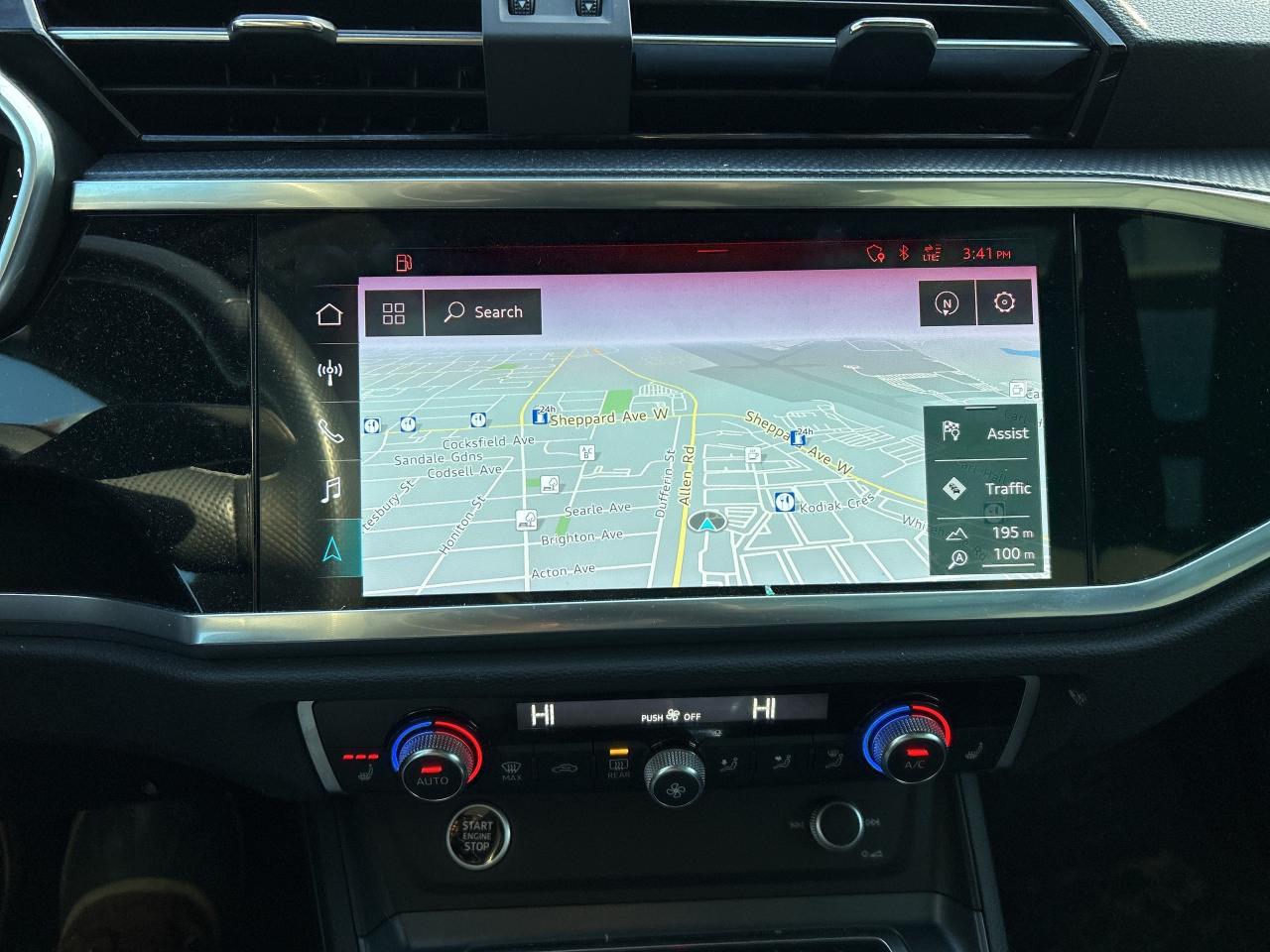 2021 Audi Q3 Technik 45 TFSI quattro Photo