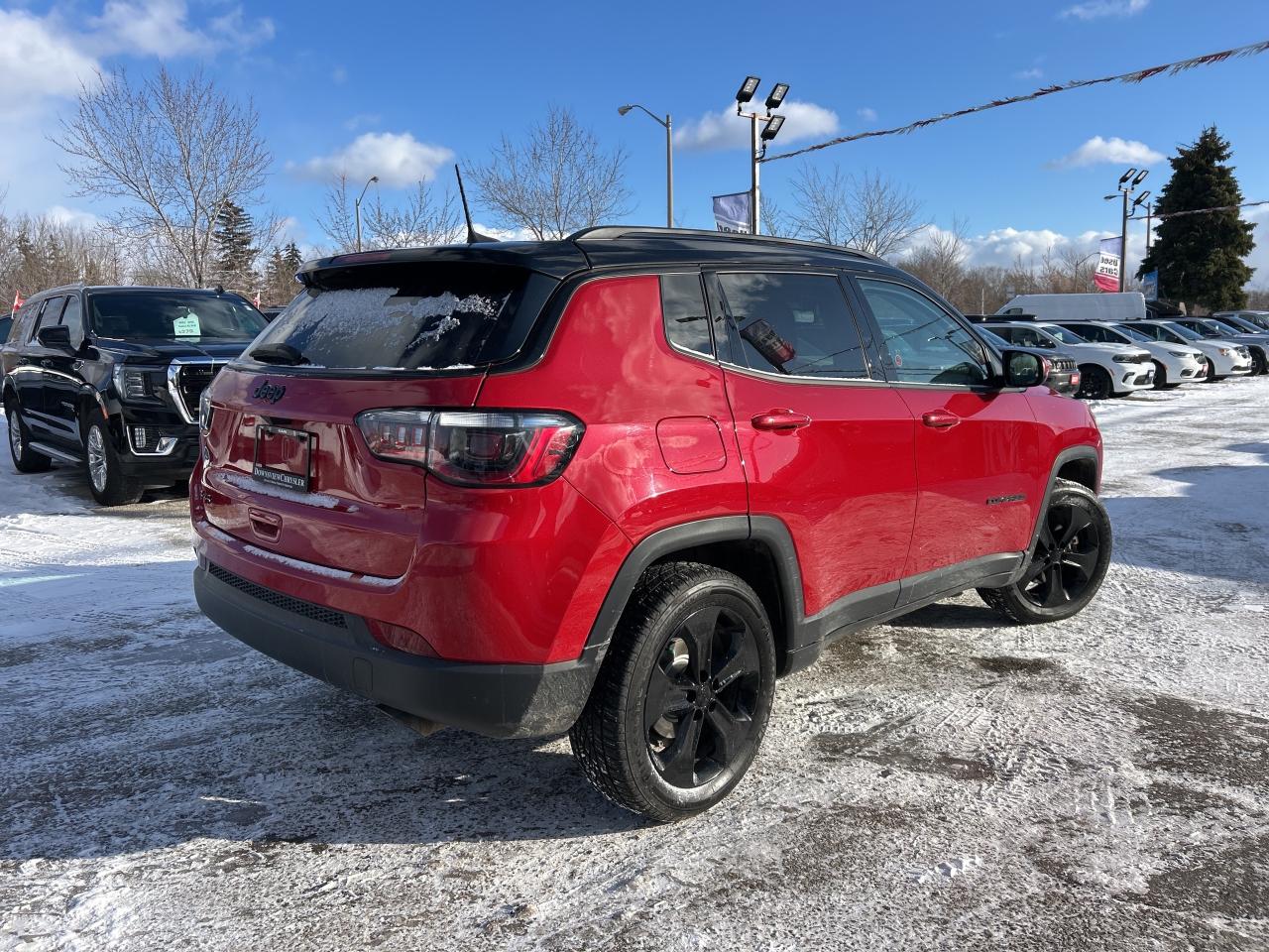 2021 Jeep Compass Altitude 4x4 w/Leather, NAV, Remote Start Photo