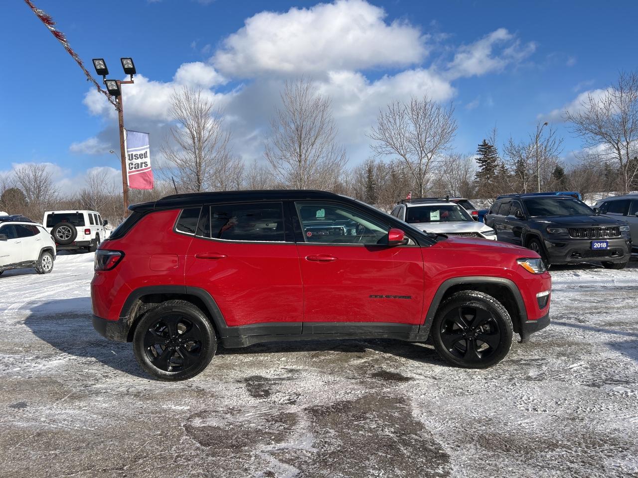 2021 Jeep Compass Altitude 4x4 w/Leather, NAV, Remote Start Photo