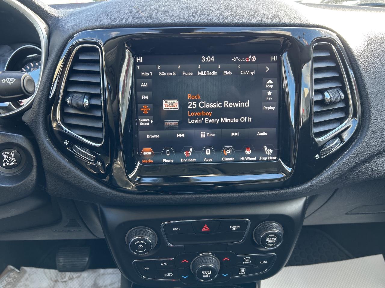 2021 Jeep Compass Altitude 4x4 w/Leather, NAV, Remote Start Photo