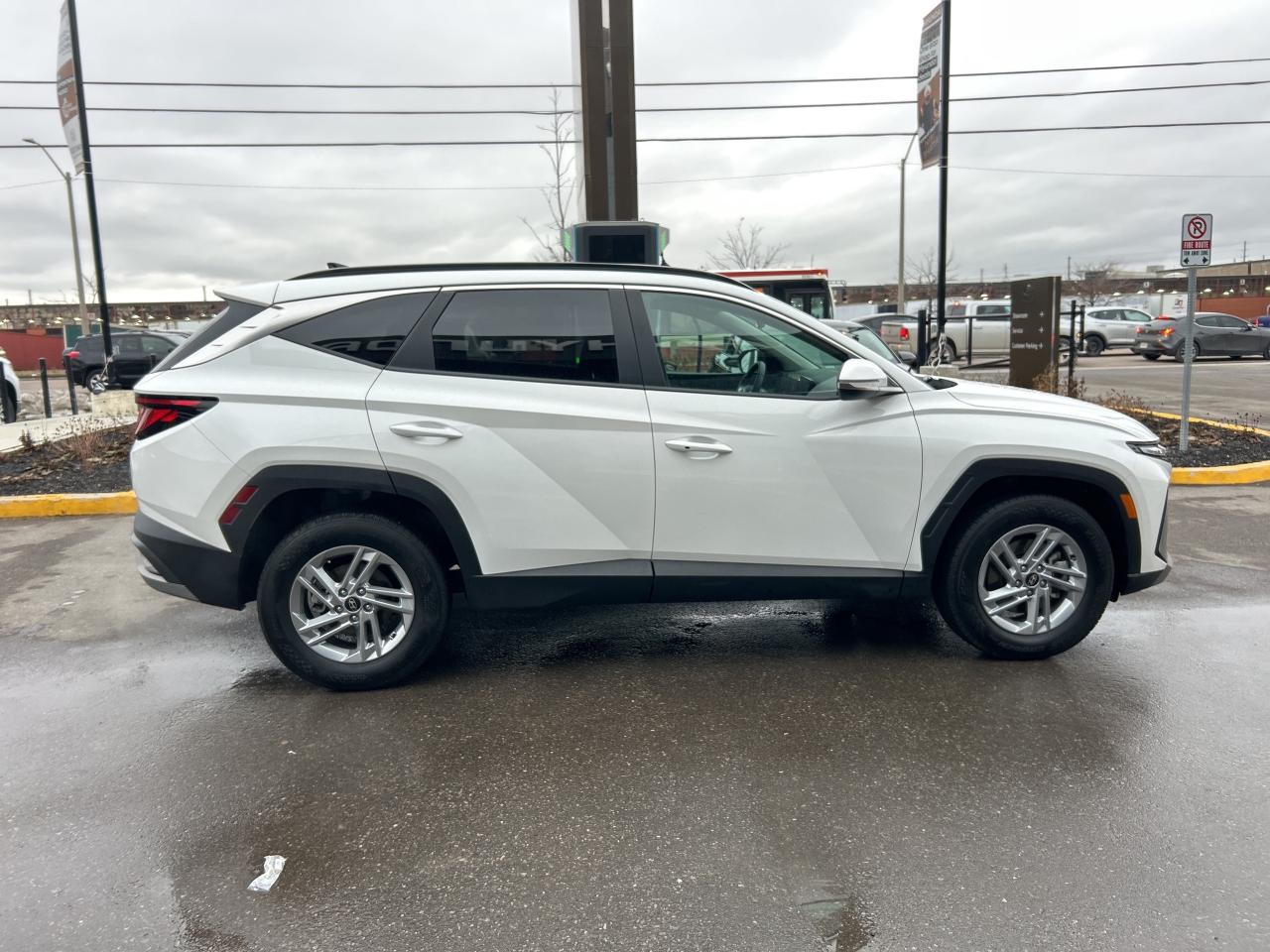 2025 Hyundai Tucson Preferred AWD   Starting from 4.49% OAC Photo